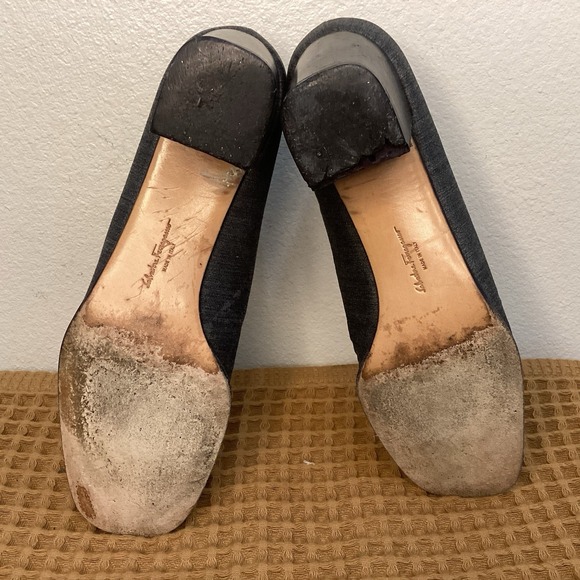 Salvatore Ferragamo Women's Sz 9 B Gray Leather Slip On Classic Pump Shoes - Picture 6 of 11